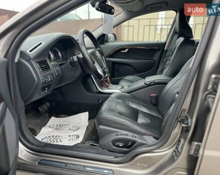 Серый Вольво С80, объемом двигателя 2.52 л и пробегом 207 тыс. км за 9700 $, фото 12 на Automoto.ua