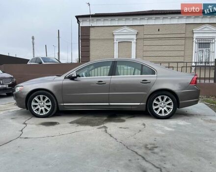 Серый Вольво С80, объемом двигателя 2.52 л и пробегом 207 тыс. км за 9700 $, фото 7 на Automoto.ua