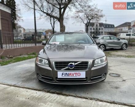 Серый Вольво С80, объемом двигателя 2.52 л и пробегом 207 тыс. км за 9700 $, фото 1 на Automoto.ua