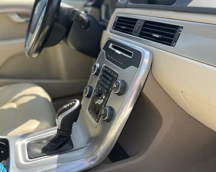 Вольво С80 2014 в Киеве на Automoto.ua Серый Вольво С80, объемом двигателя 2.4 л и пробегом 199 тыс. км за 16461 $, фото 24 на Automoto.ua