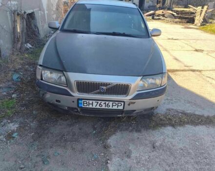 Серый Вольво С80, объемом двигателя 2.5 л и пробегом 350 тыс. км за 1400 $, фото 1 на Automoto.ua