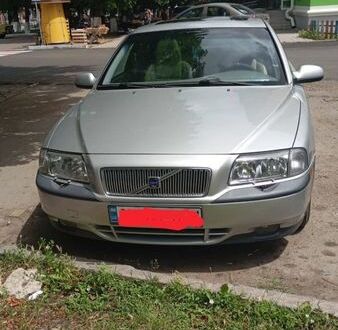 Серый Вольво С80, объемом двигателя 2.44 л и пробегом 345 тыс. км за 5750 $, фото 1 на Automoto.ua