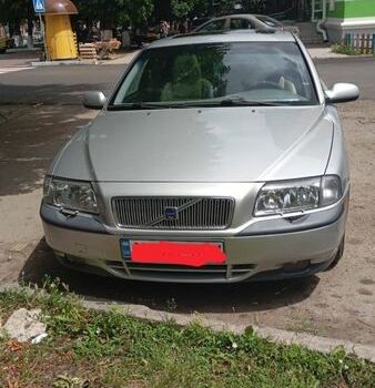 Серый Вольво С80, объемом двигателя 2.44 л и пробегом 345 тыс. км за 5750 $, фото 1 на Automoto.ua