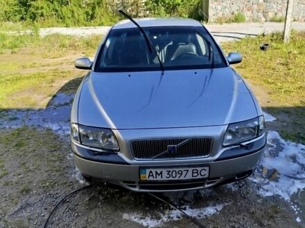 Вольво С80 2000 в Житомире на Automoto.ua Серый Вольво С80, объемом двигателя 2 л и пробегом 328 тыс. км за 3300 $, фото 1 на Automoto.ua