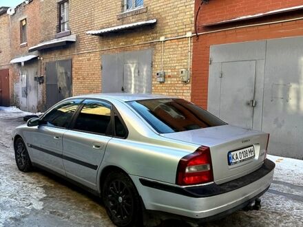 Сірий Вольво S80, об'ємом двигуна 2 л та пробігом 250 тис. км за 2850 $, фото 1 на Automoto.ua