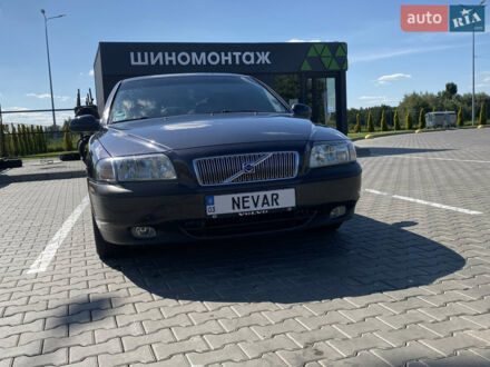 Серый Вольво С80, объемом двигателя 2.44 л и пробегом 312 тыс. км за 3900 $, фото 1 на Automoto.ua
