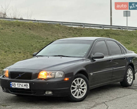 Серый Вольво С80, объемом двигателя 2 л и пробегом 340 тыс. км за 4500 $, фото 1 на Automoto.ua