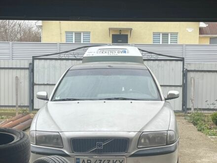 Сірий Вольво S80, об'ємом двигуна 2.4 л та пробігом 300 тис. км за 2000 $, фото 1 на Automoto.ua
