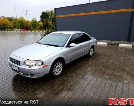 Серый Вольво С80, объемом двигателя 2.4 л и пробегом 250 тыс. км за 3800 $, фото 1 на Automoto.ua