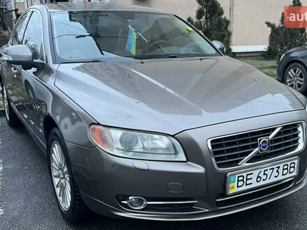 Серый Вольво С80, объемом двигателя 3.2 л и пробегом 260 тыс. км за 9000 $, фото 1 на Automoto.ua