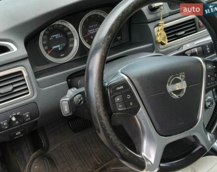 Серый Вольво С80, объемом двигателя 2 л и пробегом 190 тыс. км за 8800 $, фото 1 на Automoto.ua