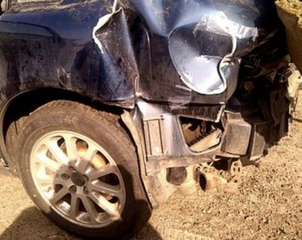 Синий Вольво С80, объемом двигателя 2.4 л и пробегом 369 тыс. км за 2200 $, фото 3 на Automoto.ua