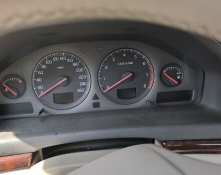 Синий Вольво С80, объемом двигателя 2.4 л и пробегом 369 тыс. км за 2200 $, фото 13 на Automoto.ua