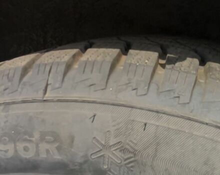 Синий Вольво С80, объемом двигателя 2.4 л и пробегом 369 тыс. км за 2200 $, фото 9 на Automoto.ua