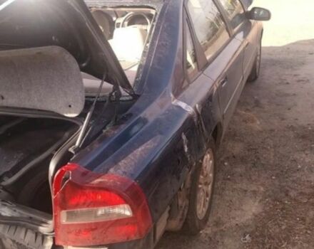 Синій Вольво S80, об'ємом двигуна 24 л та пробігом 369 тис. км за 2500 $, фото 1 на Automoto.ua