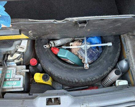 Синій Вольво S80, об'ємом двигуна 2.4 л та пробігом 298 тис. км за 4500 $, фото 32 на Automoto.ua