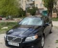 Синий Вольво С80, объемом двигателя 2.4 л и пробегом 292 тыс. км за 7500 $, фото 1 на Automoto.ua