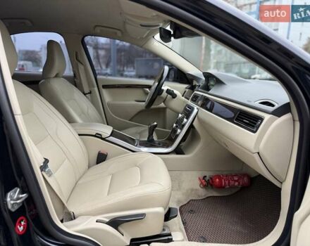 Синий Вольво С80, объемом двигателя 1.98 л и пробегом 255 тыс. км за 10500 $, фото 10 на Automoto.ua