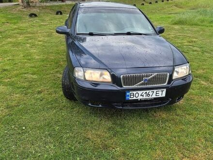 Синій Вольво S80, об'ємом двигуна 2 л та пробігом 260 тис. км за 2000 $, фото 1 на Automoto.ua