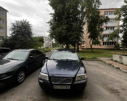 Синий Вольво С80, объемом двигателя 2.4 л и пробегом 450 тыс. км за 3000 $, фото 1 на Automoto.ua
