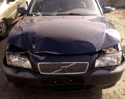 Синий Вольво С80, объемом двигателя 2.4 л и пробегом 369 тыс. км за 2200 $, фото 1 на Automoto.ua