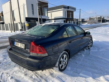 Синий Вольво С80, объемом двигателя 2.4 л и пробегом 350 тыс. км за 1550 $, фото 1 на Automoto.ua