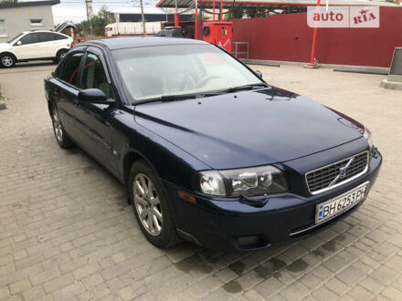 Синий Вольво С80, объемом двигателя 2.4 л и пробегом 325 тыс. км за 5500 $, фото 1 на Automoto.ua