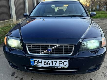 Синий Вольво С80, объемом двигателя 2.4 л и пробегом 298 тыс. км за 4500 $, фото 1 на Automoto.ua