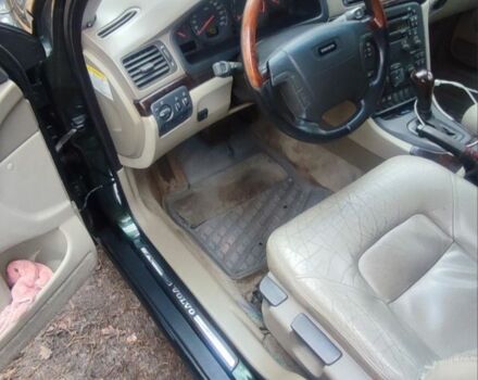 Зеленый Вольво С80, объемом двигателя 3 л и пробегом 300 тыс. км за 2400 $, фото 6 на Automoto.ua