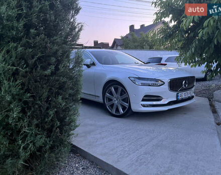 Білий Вольво S90, об'ємом двигуна 1.97 л та пробігом 100 тис. км за 35000 $, фото 34 на Automoto.ua