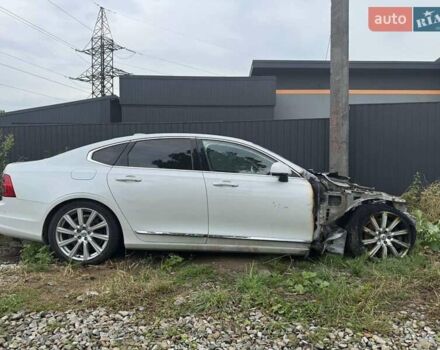 Білий Вольво S90, об'ємом двигуна 2 л та пробігом 200 тис. км за 4300 $, фото 18 на Automoto.ua