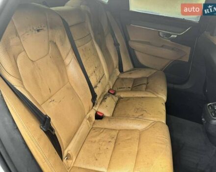 Білий Вольво S90, об'ємом двигуна 2 л та пробігом 200 тис. км за 4300 $, фото 9 на Automoto.ua