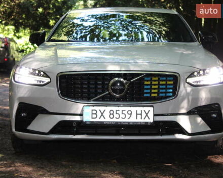 Білий Вольво S90, об'ємом двигуна 1.97 л та пробігом 130 тис. км за 19300 $, фото 33 на Automoto.ua