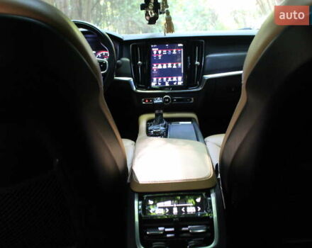 Білий Вольво S90, об'ємом двигуна 1.97 л та пробігом 130 тис. км за 19300 $, фото 40 на Automoto.ua