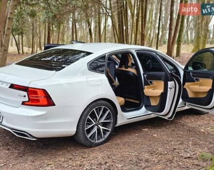 Білий Вольво S90, об'ємом двигуна 1.97 л та пробігом 130 тис. км за 19300 $, фото 19 на Automoto.ua