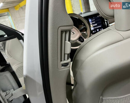 Білий Вольво S90, об'ємом двигуна 1.97 л та пробігом 100 тис. км за 35000 $, фото 28 на Automoto.ua