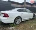 Белый Вольво С90, объемом двигателя 1.97 л и пробегом 200 тыс. км за 6200 $, фото 1 на Automoto.ua