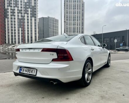 Білий Вольво S90, об'ємом двигуна 2 л та пробігом 0 тис. км за 33500 $, фото 3 на Automoto.ua