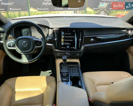 Білий Вольво S90, об'ємом двигуна 1.97 л та пробігом 70 тис. км за 25500 $, фото 9 на Automoto.ua