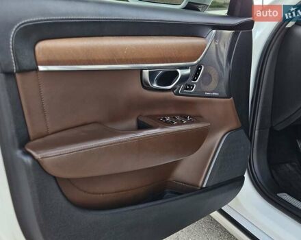 Білий Вольво S90, об'ємом двигуна 1.97 л та пробігом 173 тис. км за 25400 $, фото 18 на Automoto.ua