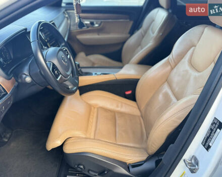 Вольво S90 2017 у Броварах на Automoto.ua Білий Вольво S90, об'ємом двигуна 1.97 л та пробігом 185 тис. км за 21500 $, фото 13 на Automoto.ua