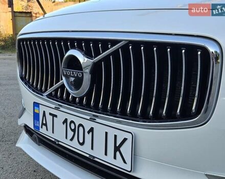 Білий Вольво S90, об'ємом двигуна 1.97 л та пробігом 173 тис. км за 25400 $, фото 3 на Automoto.ua