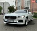 Білий Вольво S90, об'ємом двигуна 1.97 л та пробігом 98 тис. км за 25999 $, фото 1 на Automoto.ua