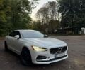 Білий Вольво S90, об'ємом двигуна 2 л та пробігом 195 тис. км за 22500 $, фото 1 на Automoto.ua