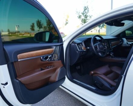 Білий Вольво S90, об'ємом двигуна 2 л та пробігом 28 тис. км за 29000 $, фото 5 на Automoto.ua
