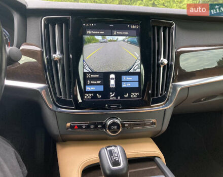 Білий Вольво S90, об'ємом двигуна 1.97 л та пробігом 70 тис. км за 25500 $, фото 8 на Automoto.ua