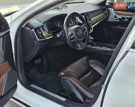 Білий Вольво S90, об'ємом двигуна 1.97 л та пробігом 173 тис. км за 25400 $, фото 14 на Automoto.ua