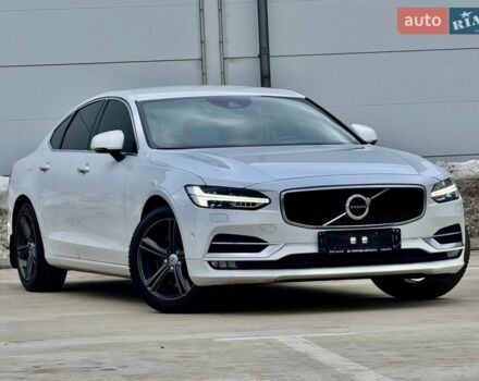 Белый Вольво С90, объемом двигателя 1.97 л и пробегом 146 тыс. км за 22700 $, фото 9 на Automoto.ua