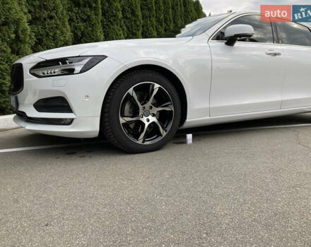 Білий Вольво S90, об'ємом двигуна 1.97 л та пробігом 70 тис. км за 25500 $, фото 4 на Automoto.ua