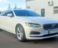 Белый Вольво С90, объемом двигателя 1.97 л и пробегом 240 тыс. км за 19900 $, фото 1 на Automoto.ua